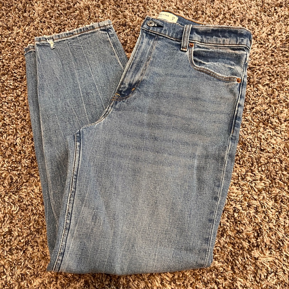 Abercrombie High-Rise Mom Jean